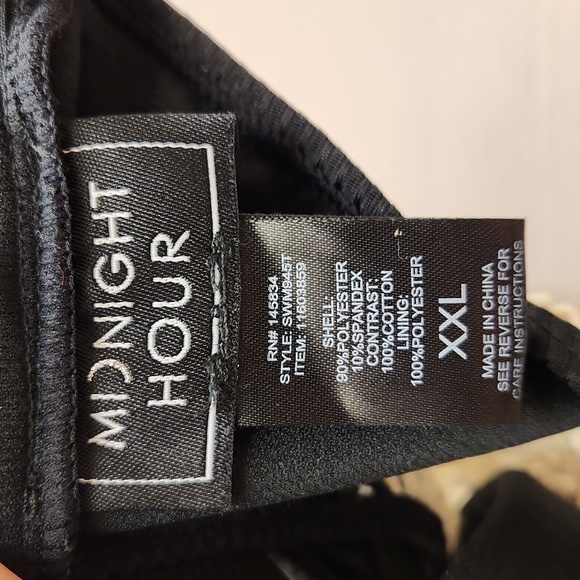 Midnight Hour XXL Skull Lace Black Swimsuit Top / Bralette - Picture 3 of 7